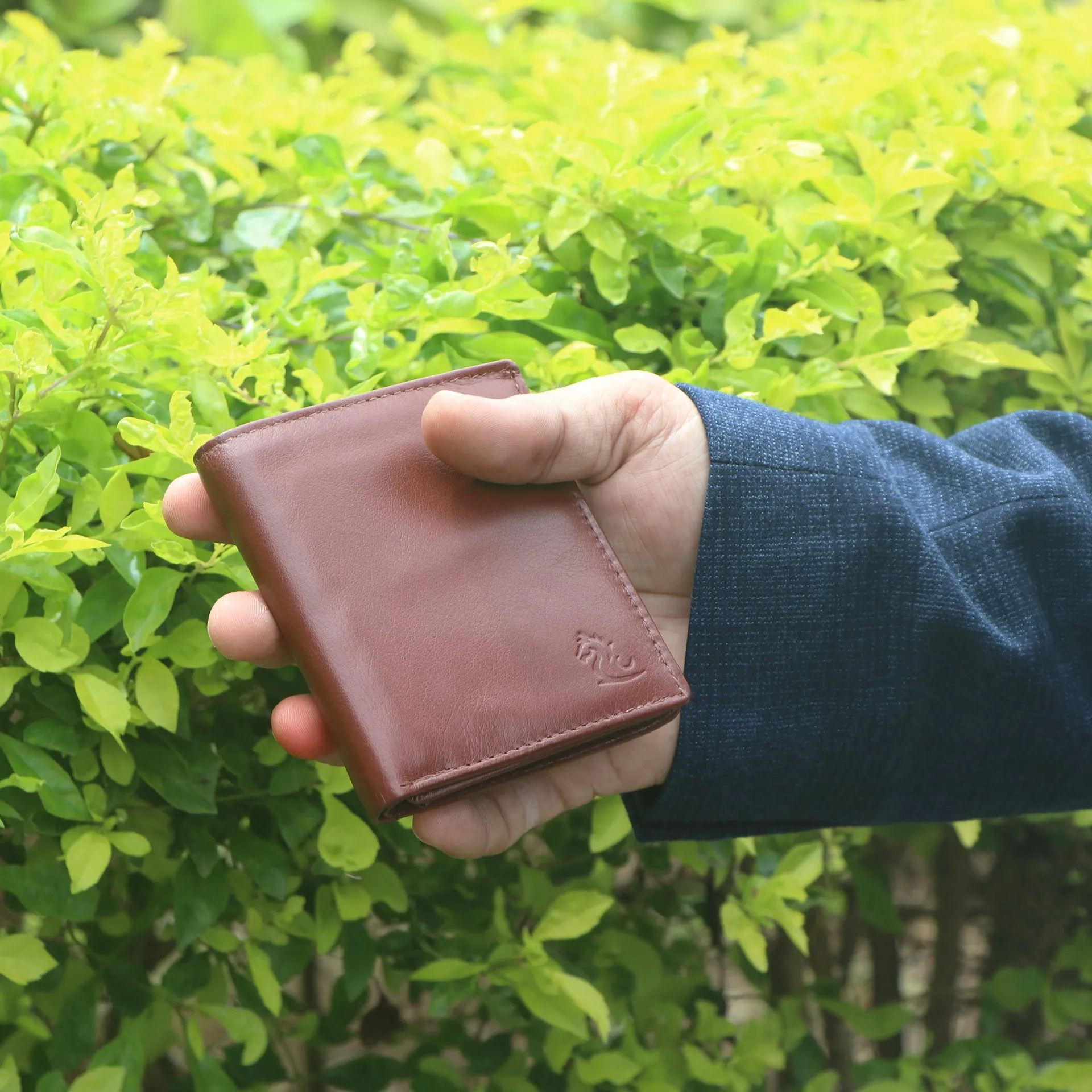 10026 Black & Blue Bifold Wallet