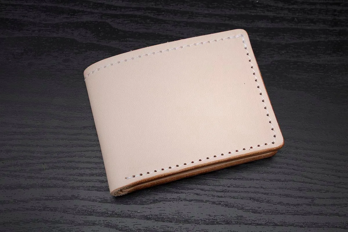 Classic | Natural Leather Bifold Wallet