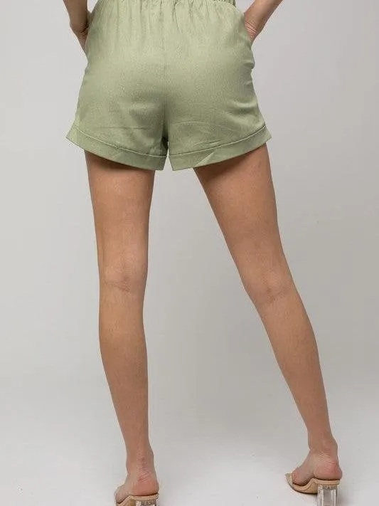 Everyday Fashion Front Pocket Roll-Up Shorts with Elastic Waist