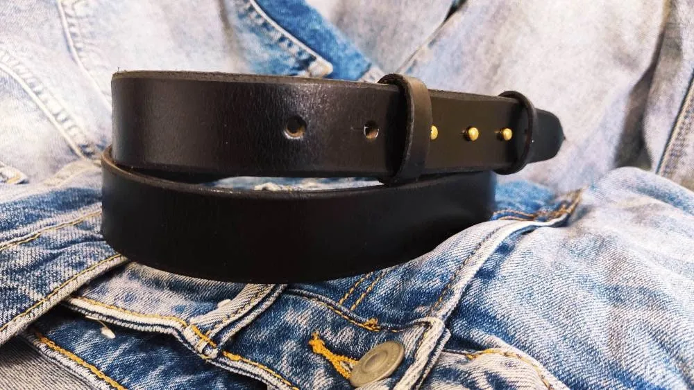 Handmade Black Leather Belt - Unique Vintage Design No Buckle - Perfect Gift for Him