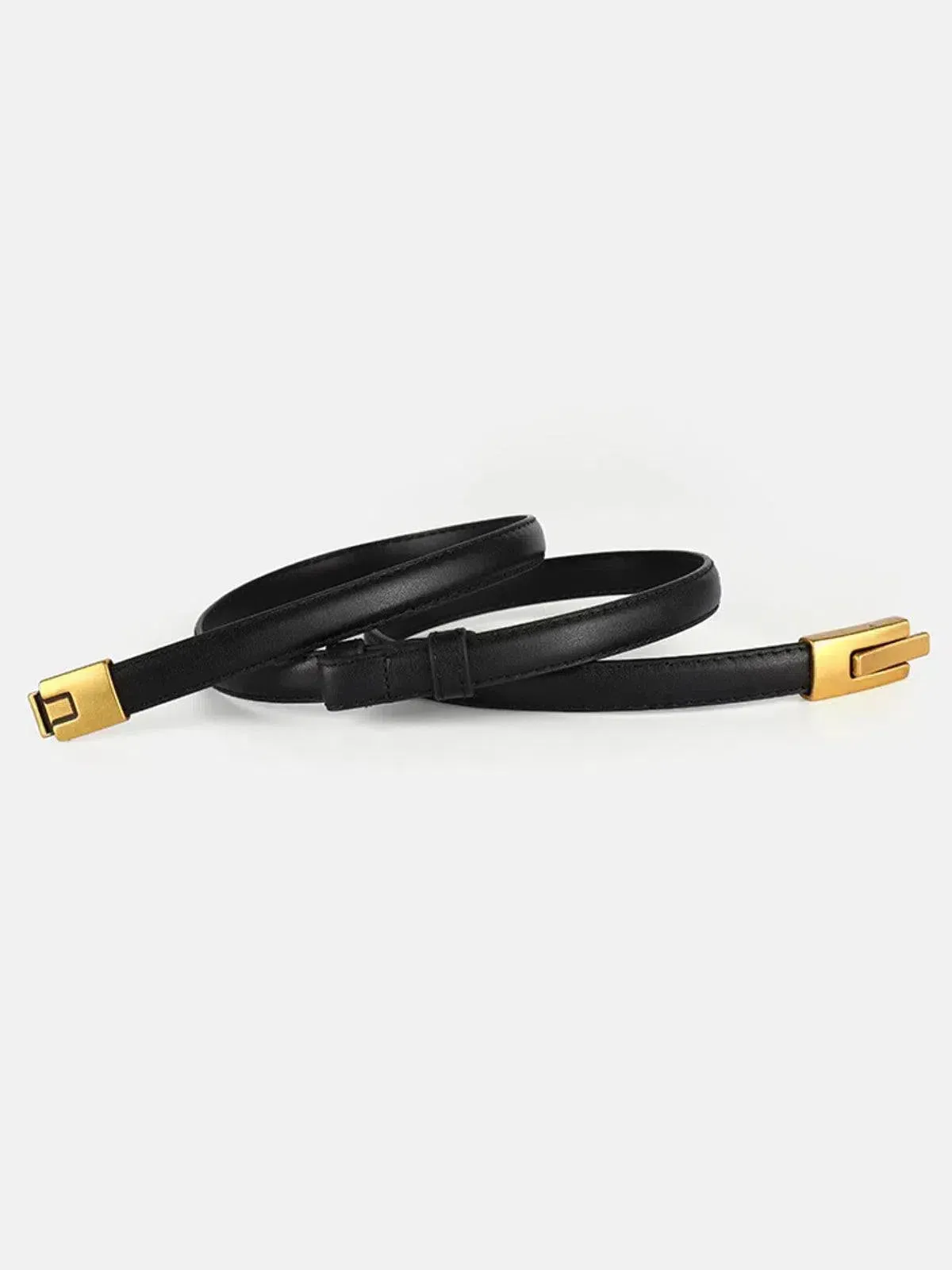 Lyra – Sleek durable finish – Faux leather belt